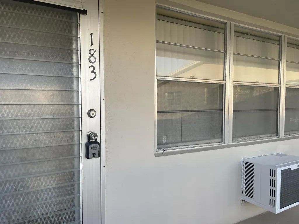 183 Dorchester West Palm Beach FL 33417