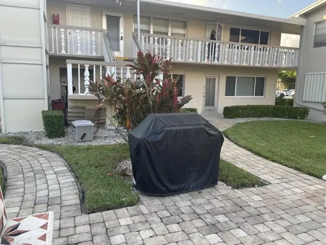 183 Dorchester West Palm Beach FL 33417
