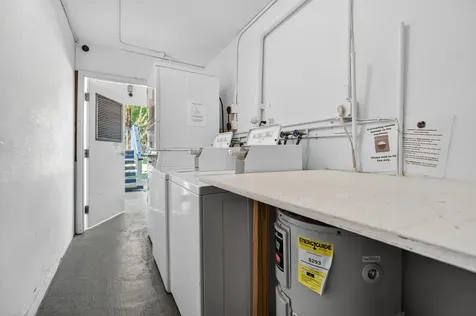 71 Canterbury C West Palm Beach FL 33417
