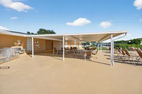 71 Canterbury C West Palm Beach FL 33417