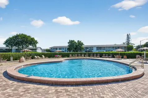 71 Canterbury C West Palm Beach FL 33417
