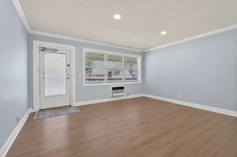 71 Canterbury C West Palm Beach FL 33417