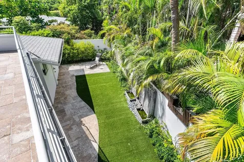 6130 Ridge Lane Ocean Ridge FL 33435