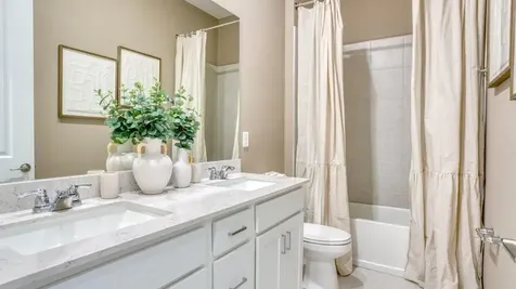 1324 Se Willow Oaks Street Port Saint Lucie FL 34984