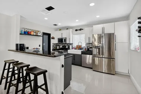 6120 Nw 110th Terrace Hialeah FL 33012