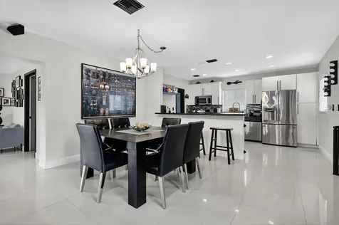 6120 Nw 110th Terrace Hialeah FL 33012