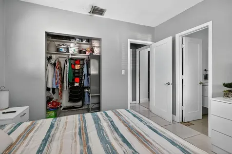 6120 Nw 110th Terrace Hialeah FL 33012