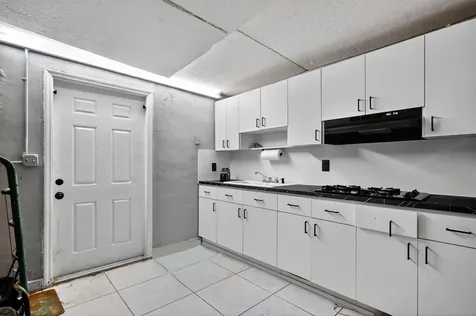 6120 Nw 110th Terrace Hialeah FL 33012