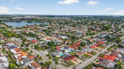 6120 Nw 110th Terrace Hialeah FL 33012