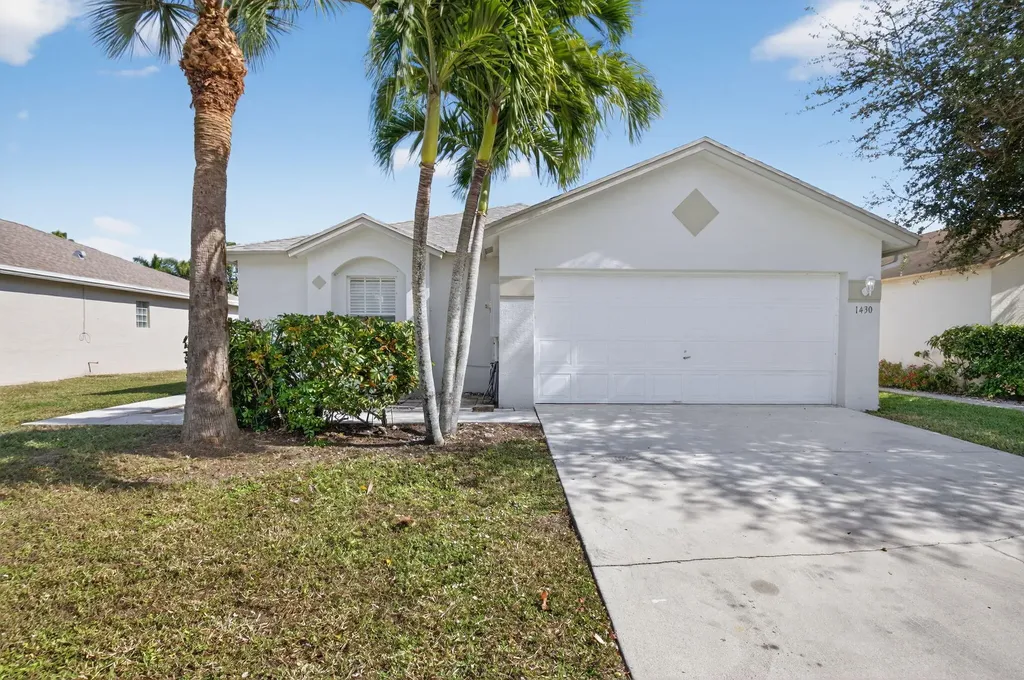 1430 Red Apple Lane West Palm Beach FL 33415
