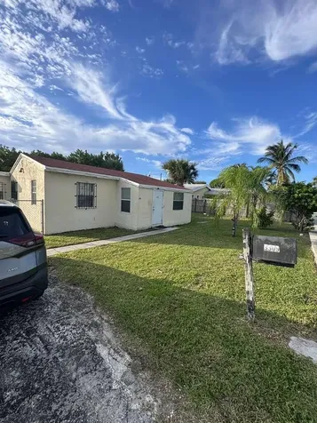 3309 Avenue S Riviera Beach FL 33404