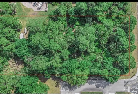 104 NE Charleston Oaks Drive Port Saint Lucie FL 34983
