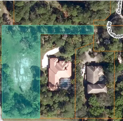 104 NE Charleston Oaks Drive Port Saint Lucie FL 34983