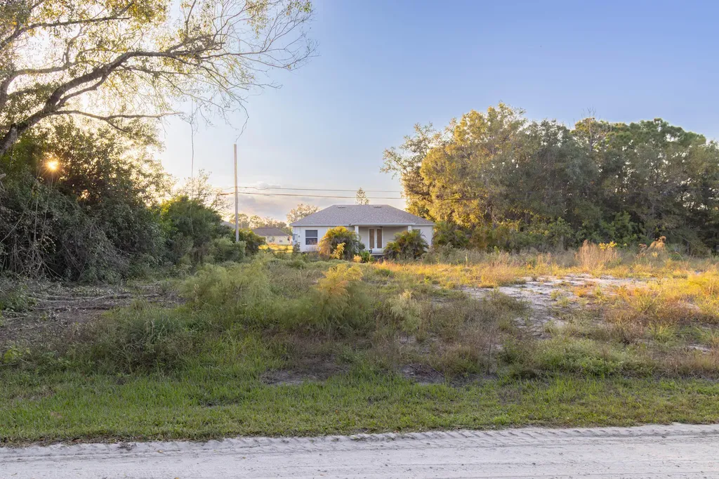 8977 100th Avenue Vero Beach FL 32967