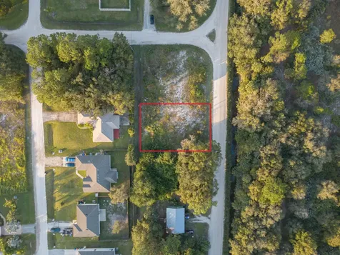 8977 100th Avenue Vero Beach FL 32967