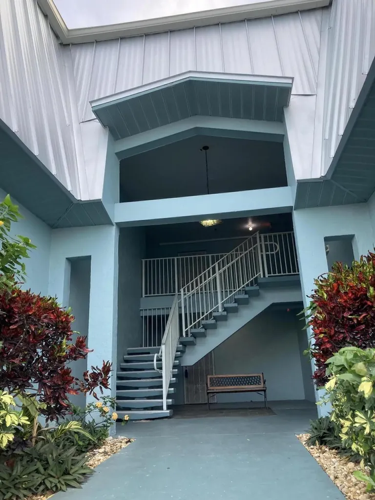 950 S Kanner Highway Stuart FL 34994