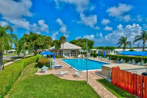 100 Leisure Lake Circle Boynton Beach FL 33426