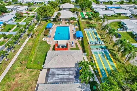 100 Leisure Lake Circle Boynton Beach FL 33426