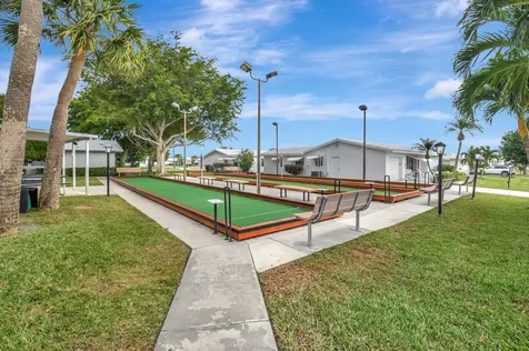 100 Leisure Lake Circle Boynton Beach FL 33426