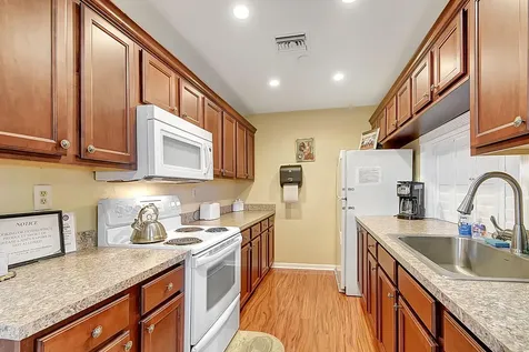 100 Leisure Lake Circle Boynton Beach FL 33426