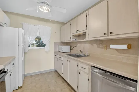 100 Leisure Lake Circle Boynton Beach FL 33426