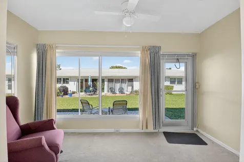 100 Leisure Lake Circle Boynton Beach FL 33426