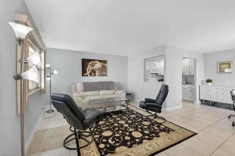 118 Monaco C Delray Beach FL 33446