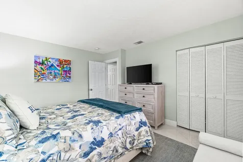 24 Stratford Drive Boynton Beach FL 33436