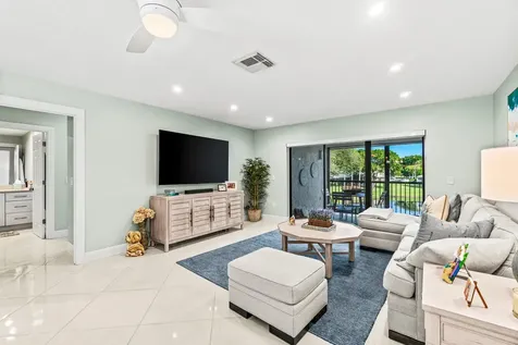 24 Stratford Drive Boynton Beach FL 33436