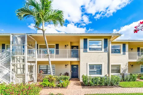 24 Stratford Drive Boynton Beach FL 33436