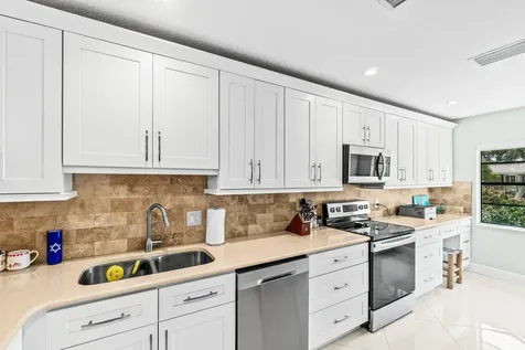 24 Stratford Drive Boynton Beach FL 33436