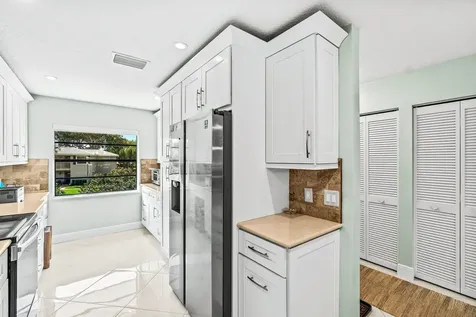 24 Stratford Drive Boynton Beach FL 33436