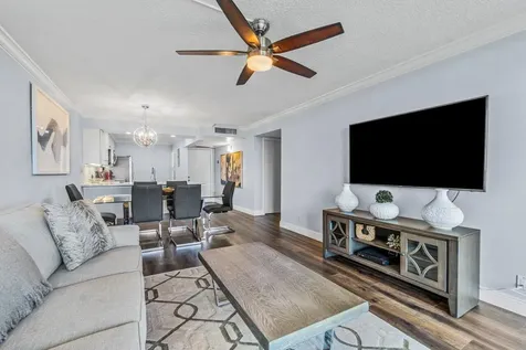 14 Royal Palm Way Boca Raton FL 33432