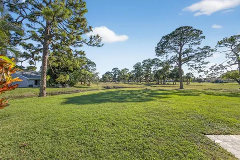 13302 Touchstone Place Palm Beach Gardens FL 33418