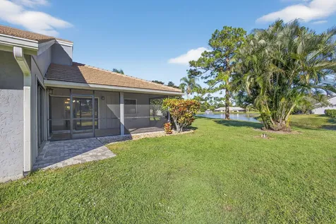 13302 Touchstone Place Palm Beach Gardens FL 33418