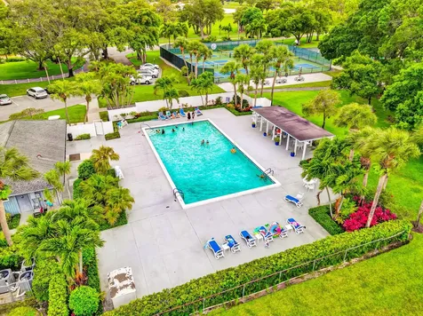 13302 Touchstone Place Palm Beach Gardens FL 33418