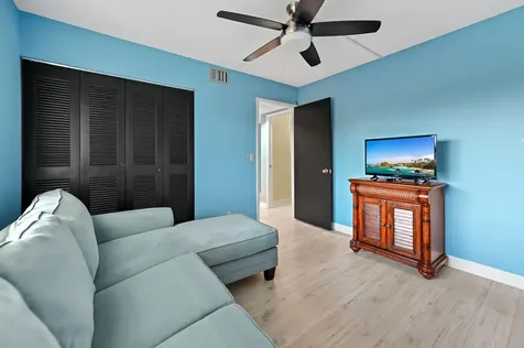 7286 Huntington Lane Delray Beach FL 33446
