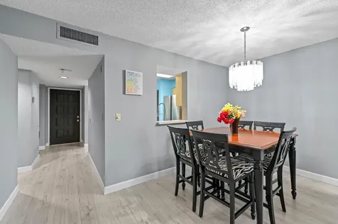 7286 Huntington Lane Delray Beach FL 33446