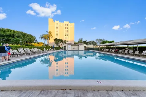 7286 Huntington Lane Delray Beach FL 33446