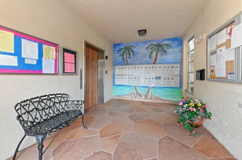 7286 Huntington Lane Delray Beach FL 33446