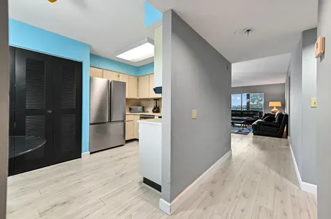 7286 Huntington Lane Delray Beach FL 33446