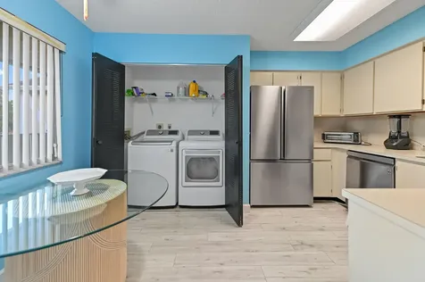 7286 Huntington Lane Delray Beach FL 33446