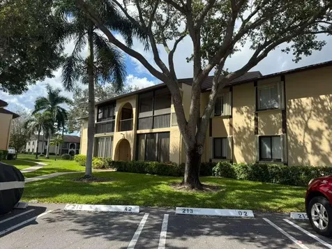 213 Pine Hov Circle Greenacres FL 33463