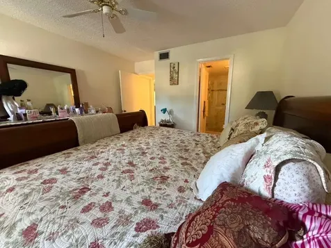 213 Pine Hov Circle Greenacres FL 33463