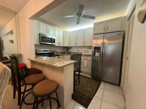 213 Pine Hov Circle Greenacres FL 33463