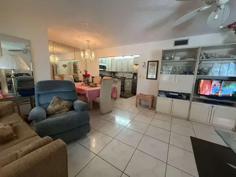 213 Pine Hov Circle Greenacres FL 33463