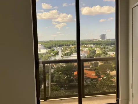 16275 Collins Avenue Sunny Isles Beach FL 33160