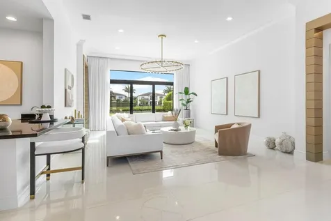 9276 Biaggio Road Boca Raton FL 33496