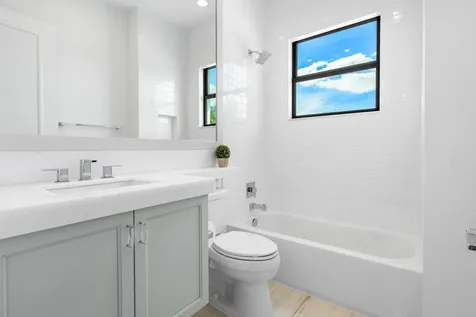 9276 Biaggio Road Boca Raton FL 33496