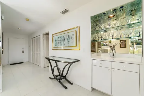 5 Eastgate Drive Boynton Beach FL 33436